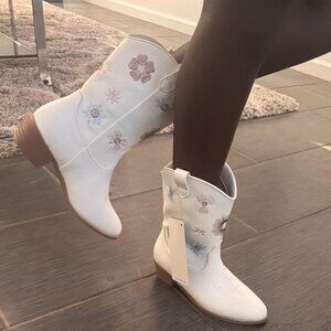 🆕Girls White Polyurethane Cowboy Floral Embroidered Western Cowgirl Boots